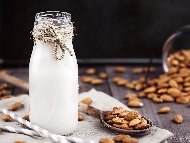 Рецепта Домашно веган ядково бадемово мляко